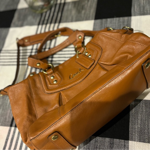 Coach Handbag/Shoulder - Picture 2 of 6